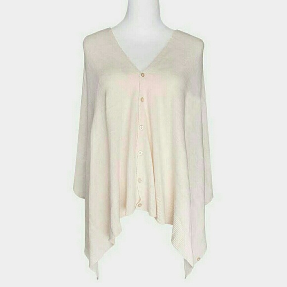 V Neck Button Poncho - Picture 4 of 5